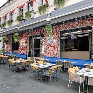 Hotel Forty One, Bukareszt